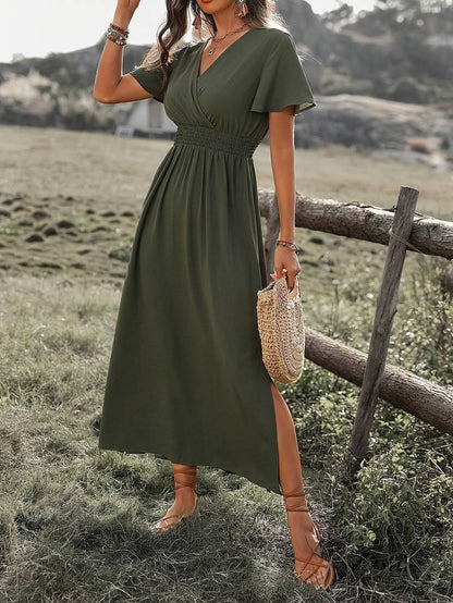 Helma – Elegantes Kurzarmkleid Mit Chorkragen