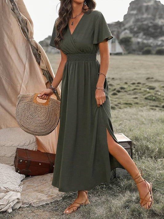 Helma – Elegantes Kurzarmkleid Mit Chorkragen