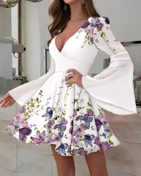 Annalena - Tiefes Kleid Mit Blumendruck Und Glockenärmeln